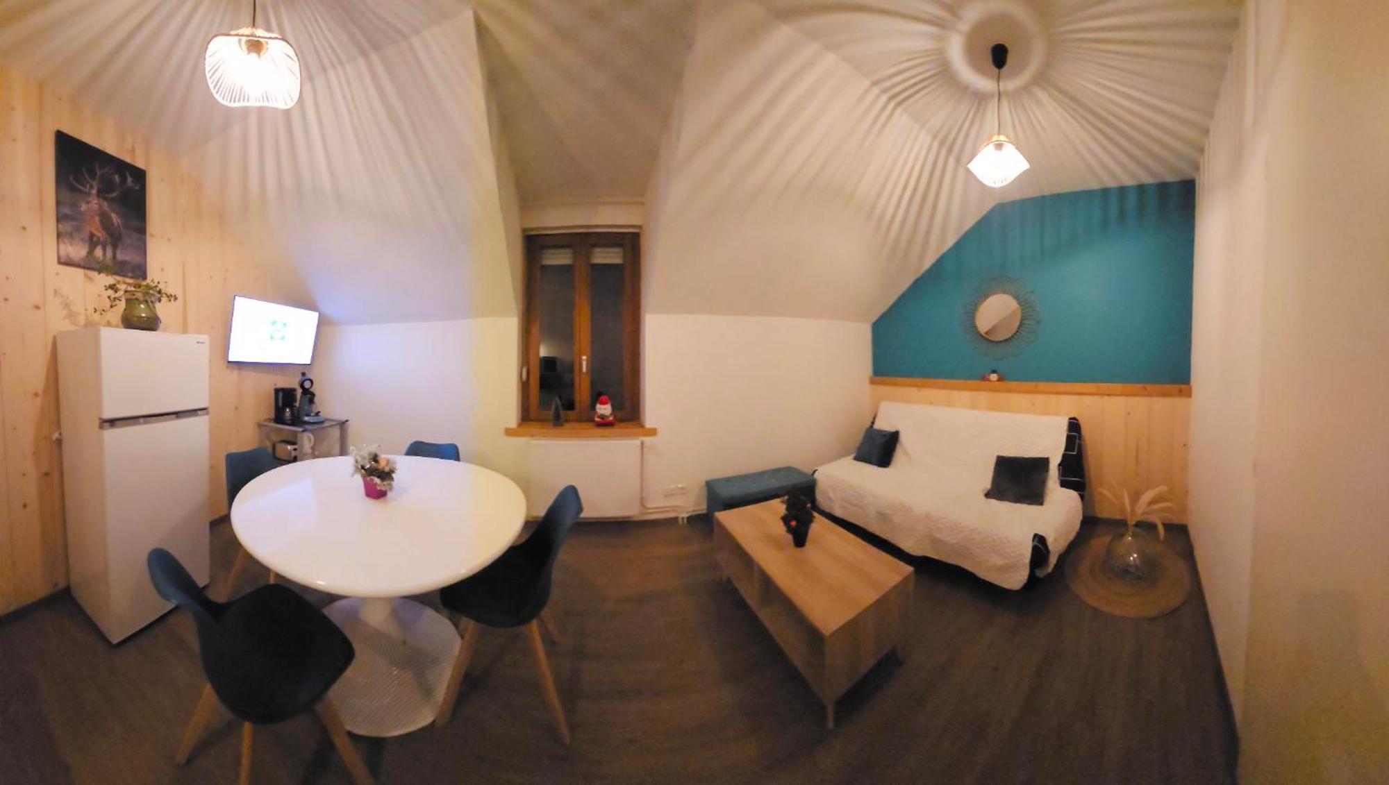 Gite Eglantine 2 A 6 Personnes Avec Spa Et Salle De Jeux Dans La Residence Вантрон Екстериор снимка