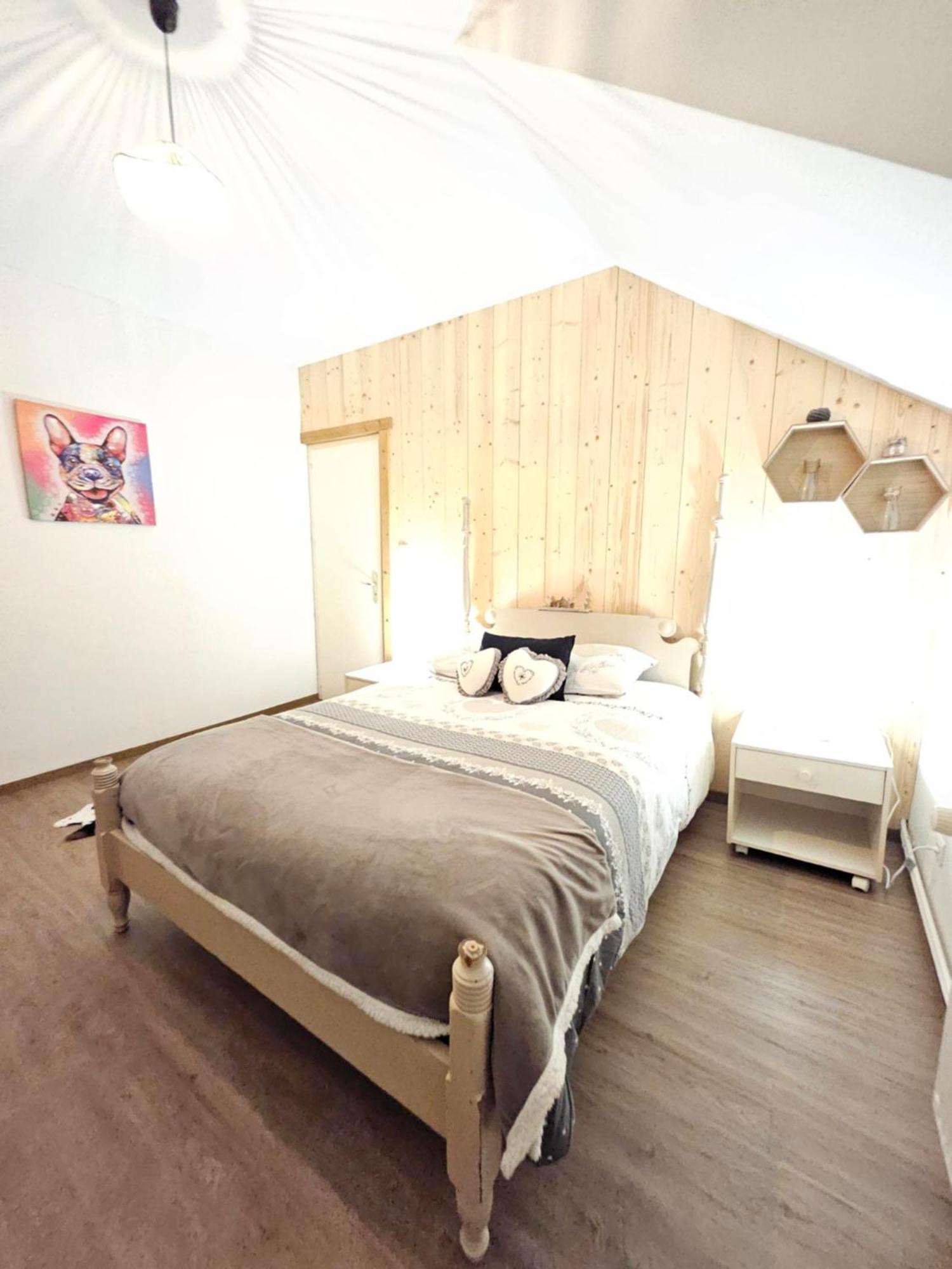 Gite Eglantine 2 A 6 Personnes Avec Spa Et Salle De Jeux Dans La Residence Вантрон Екстериор снимка