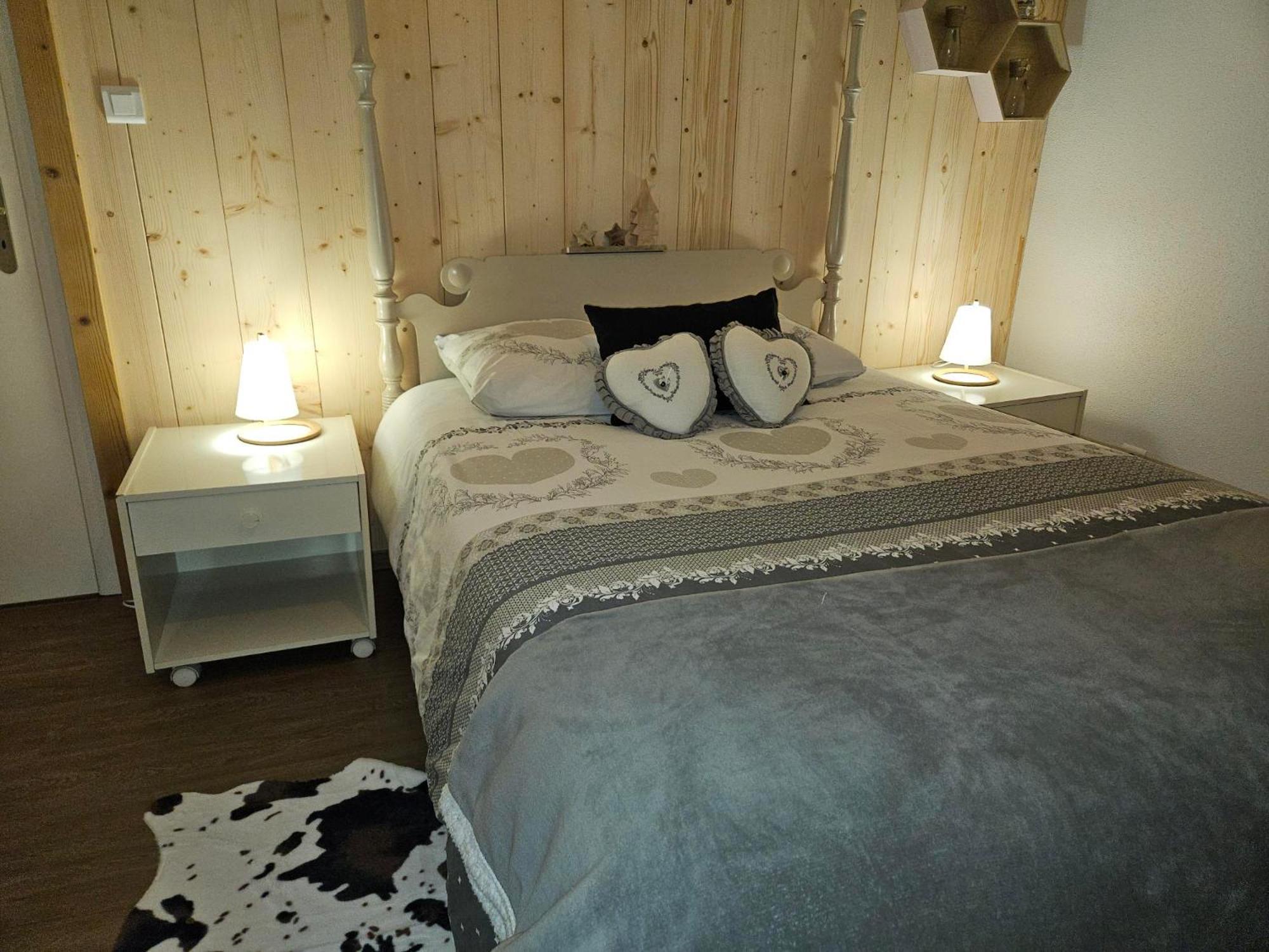 Gite Eglantine 2 A 6 Personnes Avec Spa Et Salle De Jeux Dans La Residence Вантрон Екстериор снимка
