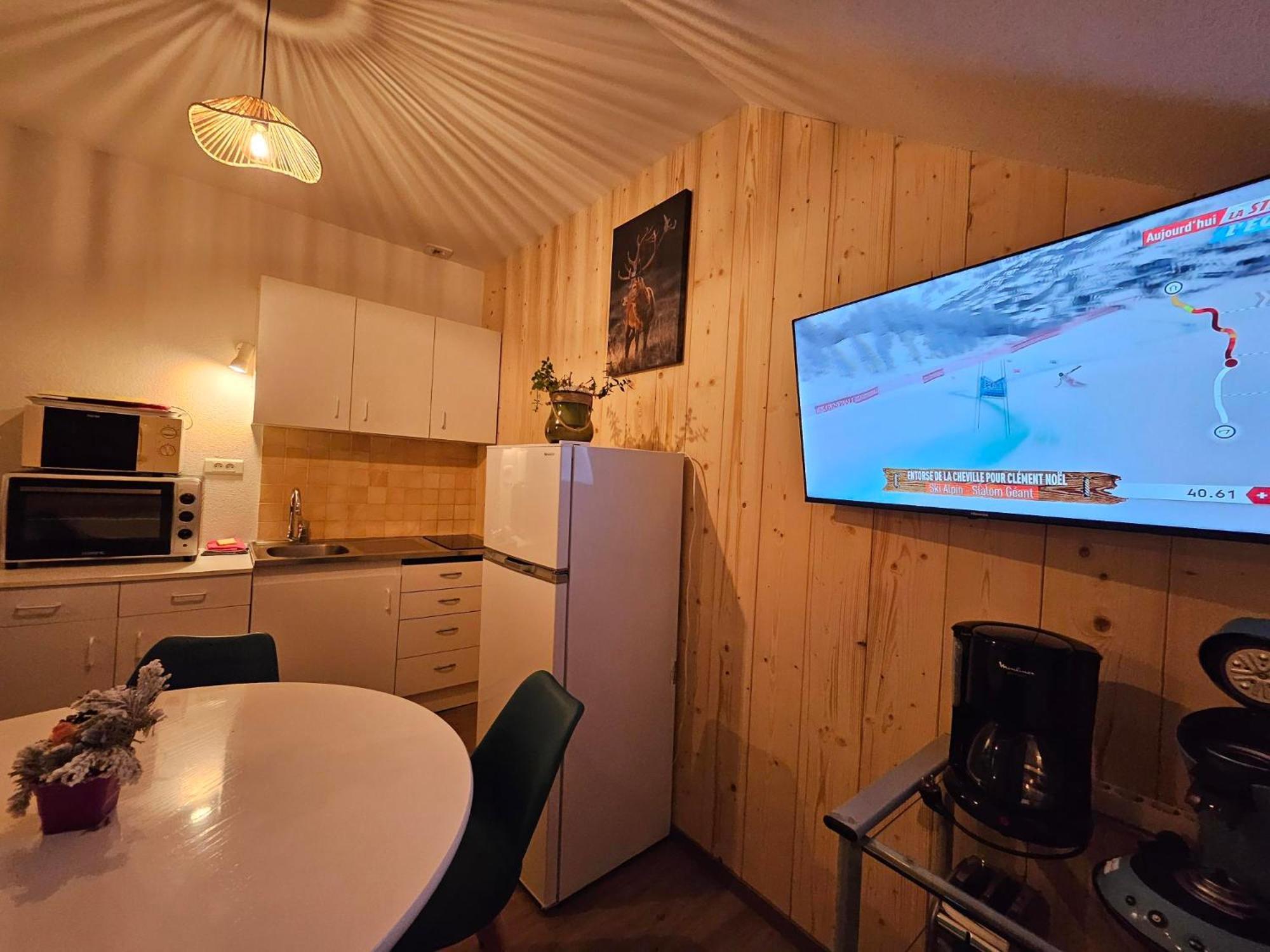 Gite Eglantine 2 A 6 Personnes Avec Spa Et Salle De Jeux Dans La Residence Вантрон Екстериор снимка