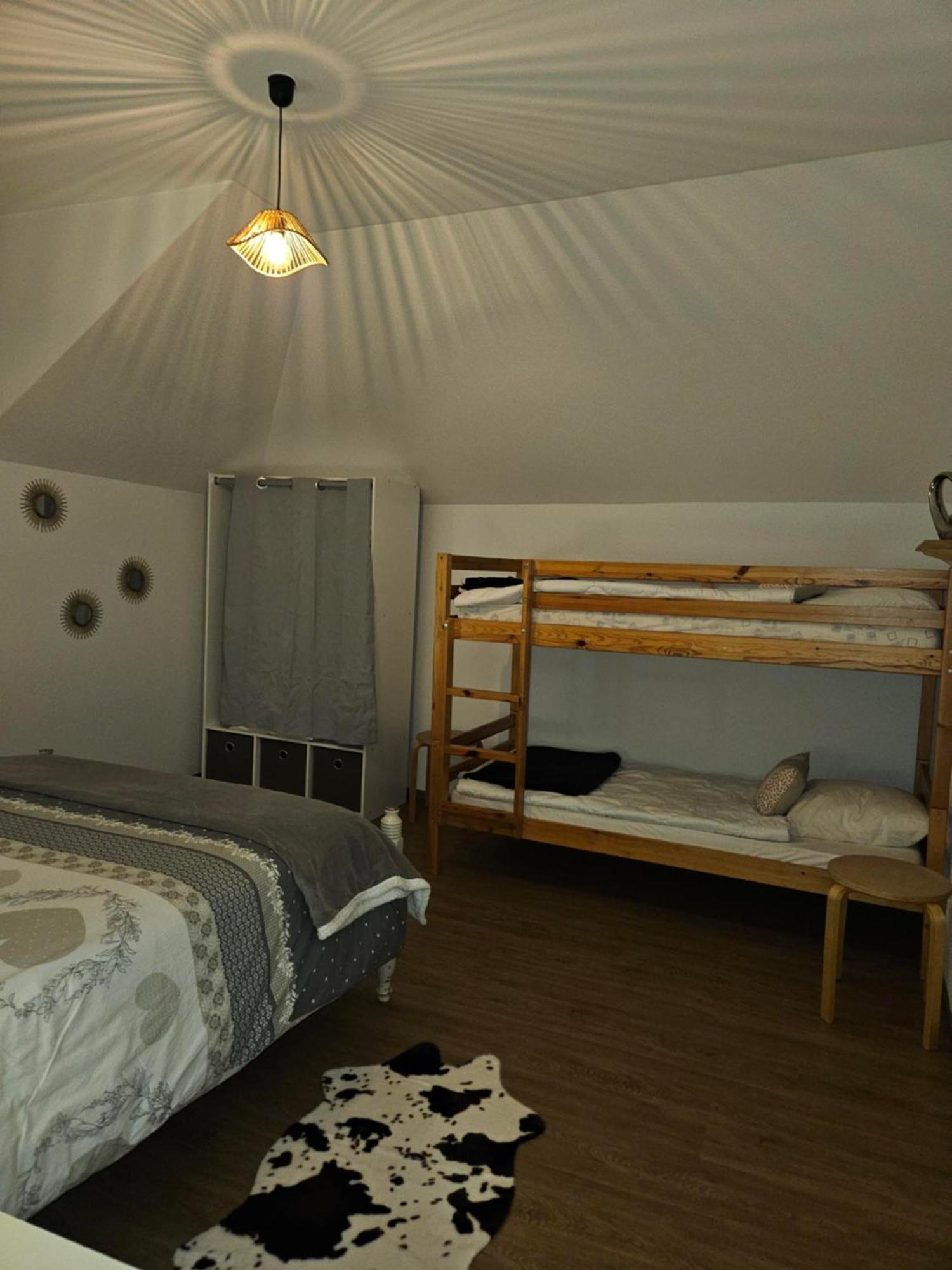 Gite Eglantine 2 A 6 Personnes Avec Spa Et Salle De Jeux Dans La Residence Вантрон Екстериор снимка